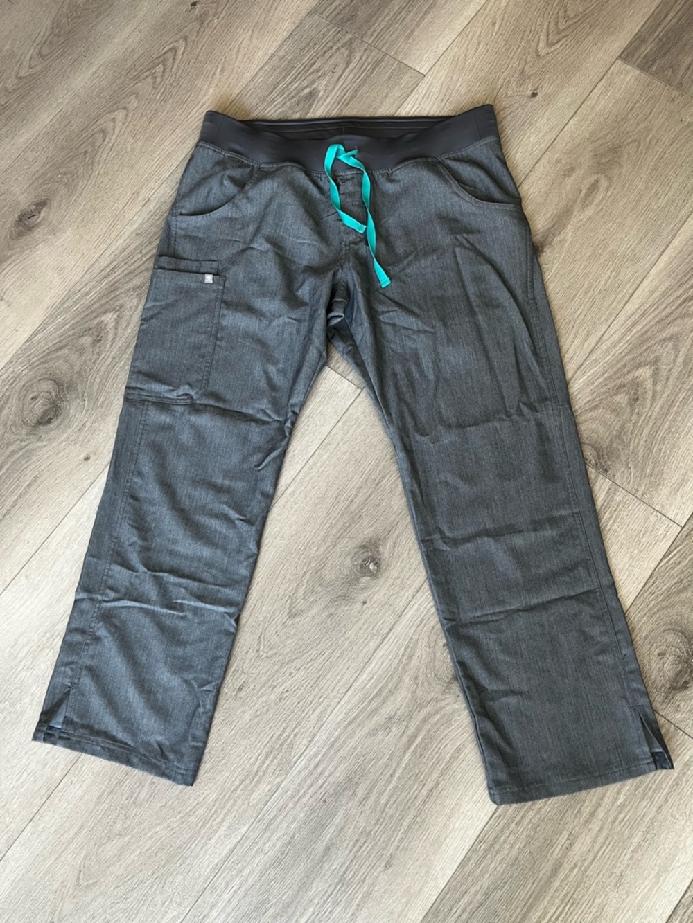 Figs Women’s Charcoal Jogger Pants with Teal Drawstring